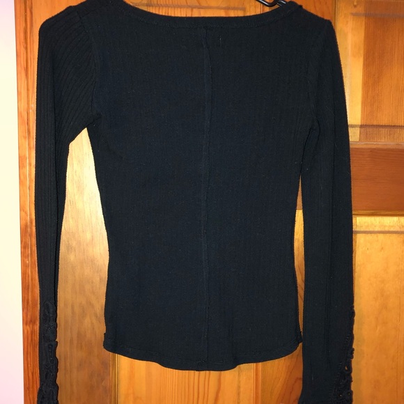 Hollister Shirt - Picture 5 of 5